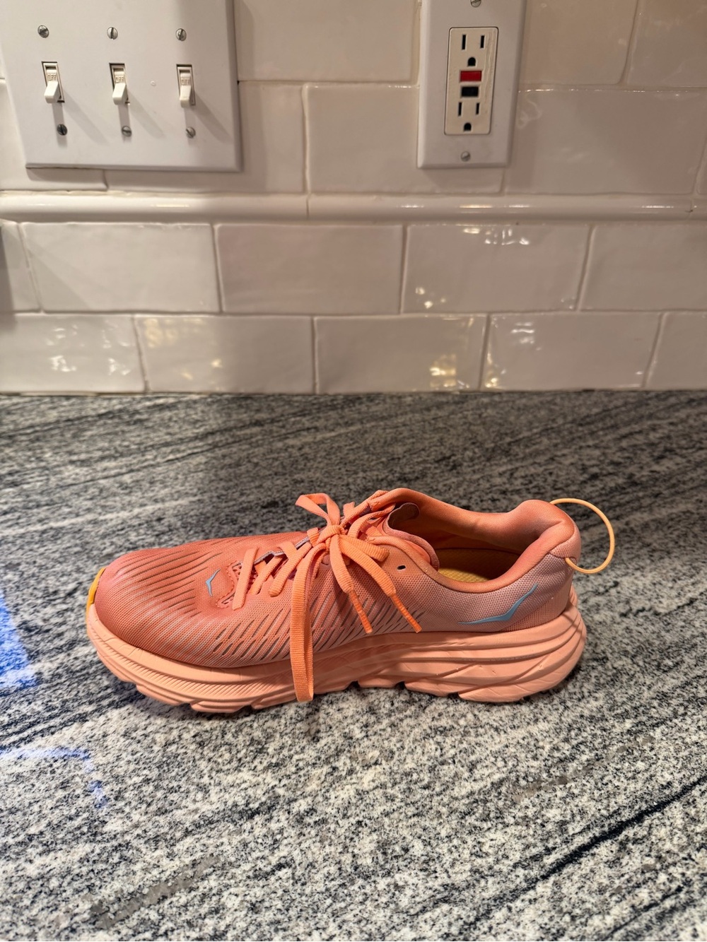 Women’s Hoka Rincon 3 Size 6.5 - Picture 8 of 10
